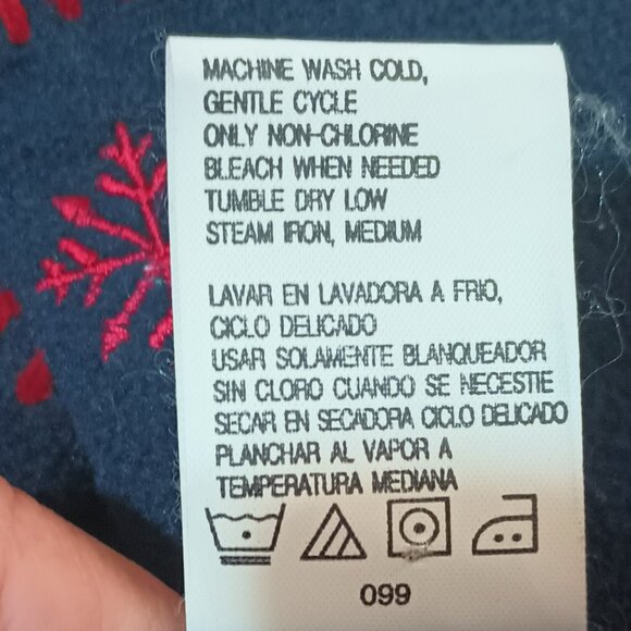 Embroidered Reindeer Sleigh Fleece Top M Blue Long Sleeve Shirt Red Trim - Picture 9 of 9